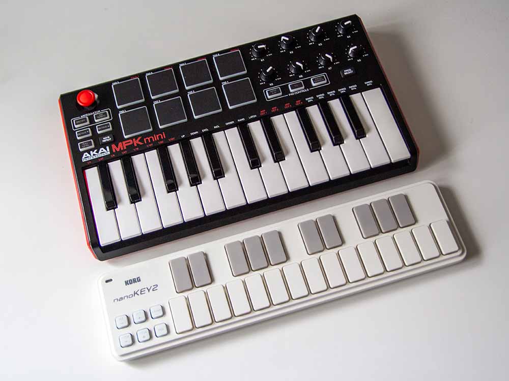 Das Korg nanoKEY2 im Vergleich mit einem AKAI MPK mini